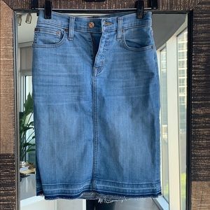 J Crew Denim Raw Hem Skirt Size 23